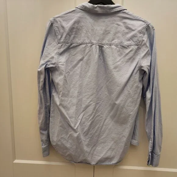 Universal Threads - Button Down - Picture 3 of 3